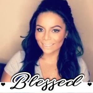 Meet your Posher, Lucita